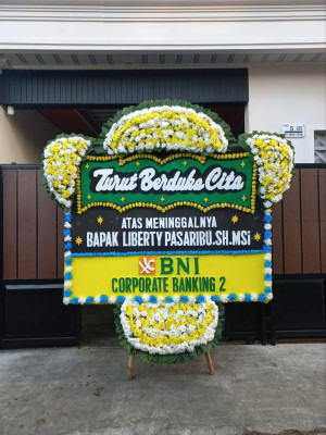 Papan Bunga Duka di Perjuangan