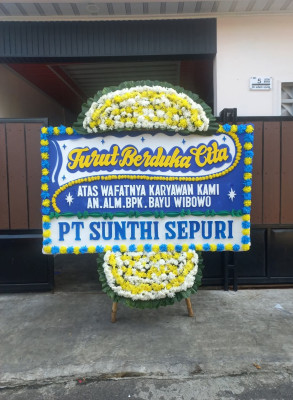 Papan Bunga Duka di Perjuangan